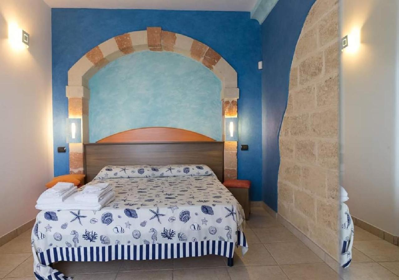 Villa Arneide Bed And Breakfast Torre Lapillo Exterior photo