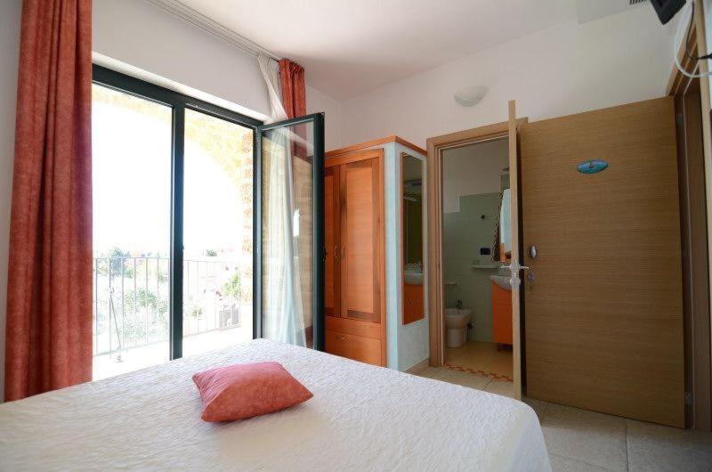 Villa Arneide Bed And Breakfast Torre Lapillo Room photo