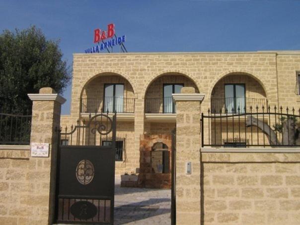 Villa Arneide Bed And Breakfast Torre Lapillo Exterior photo